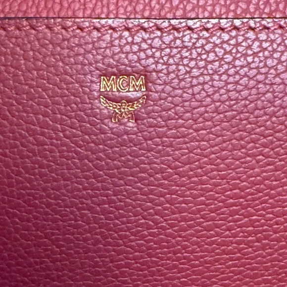 MCM Burgundy Leather Shoulder Bag with unbranded Gold Chain - Picture 8 of 16